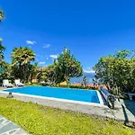 Casa *