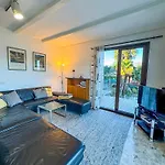 Casa *