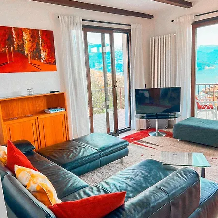 Casa Nyaraló Germignaga